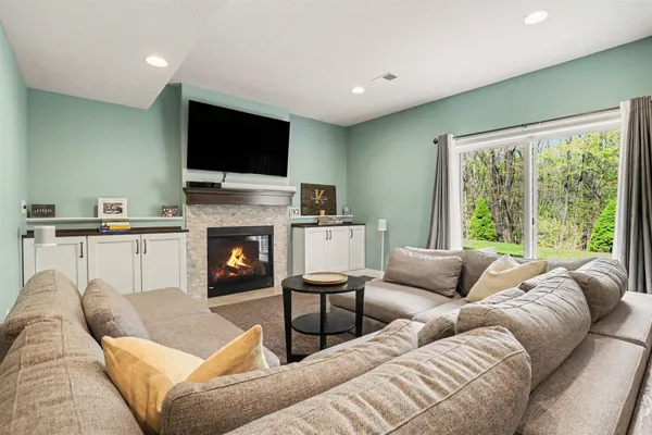 $715,000 | 4338 Trail E Drive Northeast, Ada, MI 49301