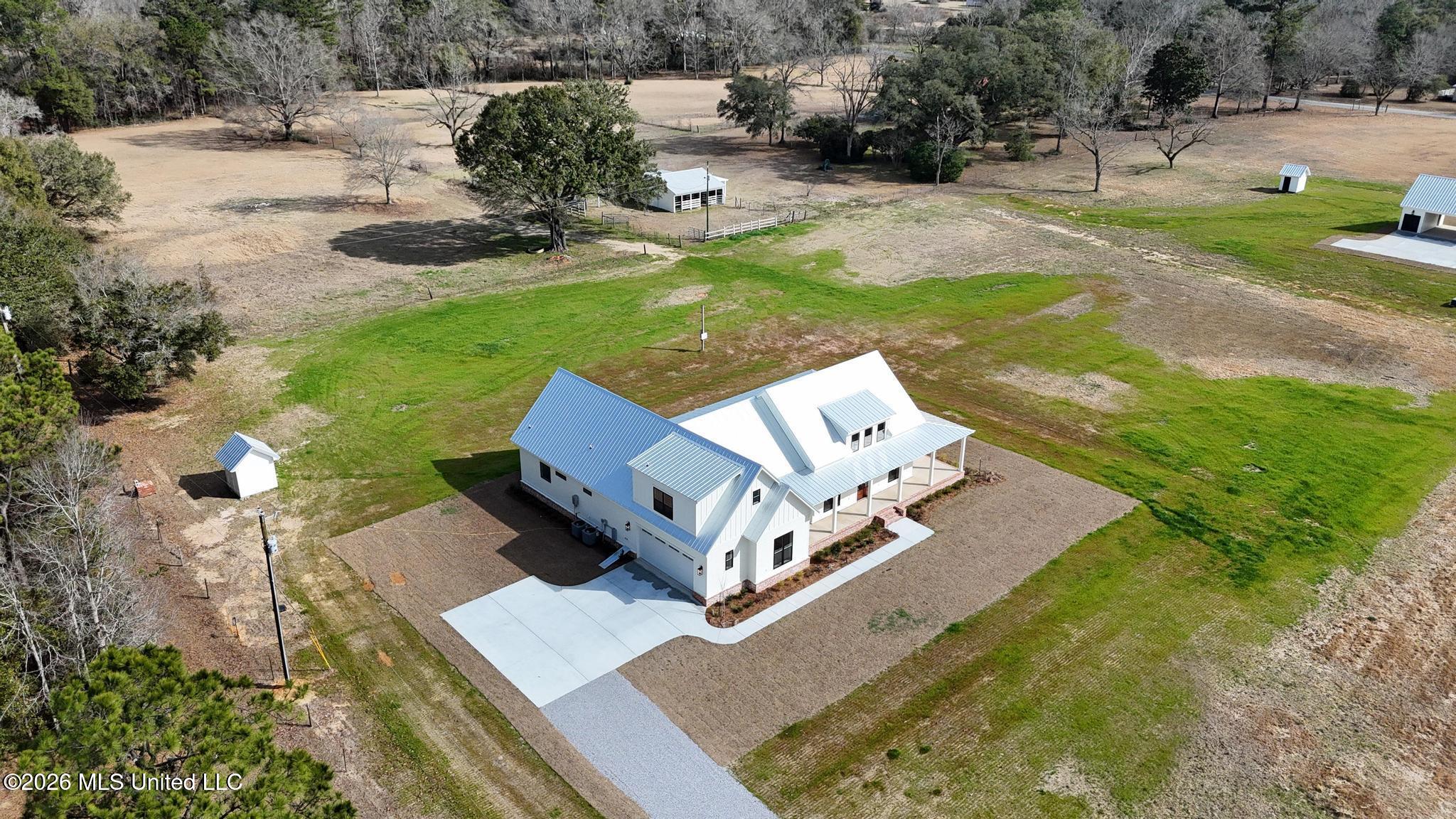 2713 Island Branch Road Vancleave, MS 39565 - Photo 32 of 39 033