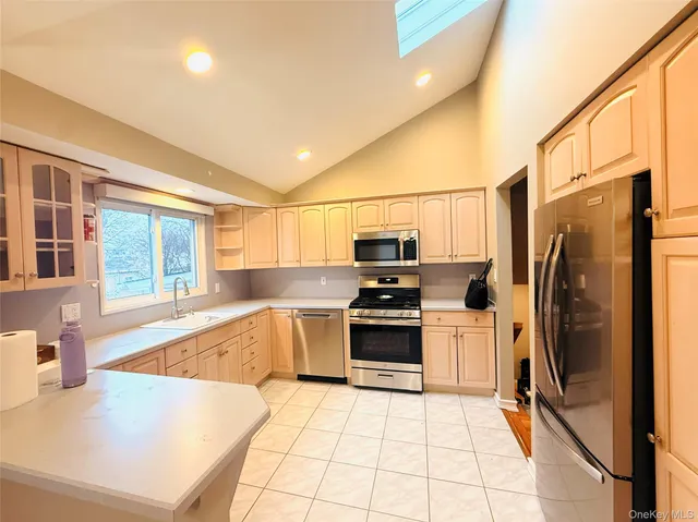 $4,500 | 137 Willard Avenue, Farmingdale, NY 11735