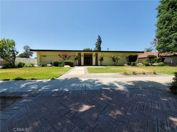 a view of a volley ball court