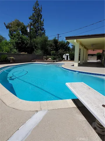 $4,100 | 588 West 17th Street, Upland, CA 91784