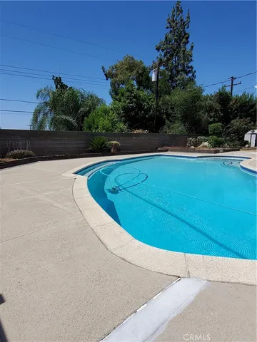 $4,100 | 588 West 17th Street, Upland, CA 91784