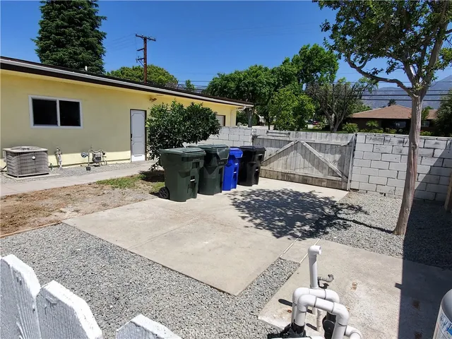 $4,100 | 588 West 17th Street, Upland, CA 91784