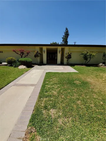 $4,100 | 588 West 17th Street, Upland, CA 91784