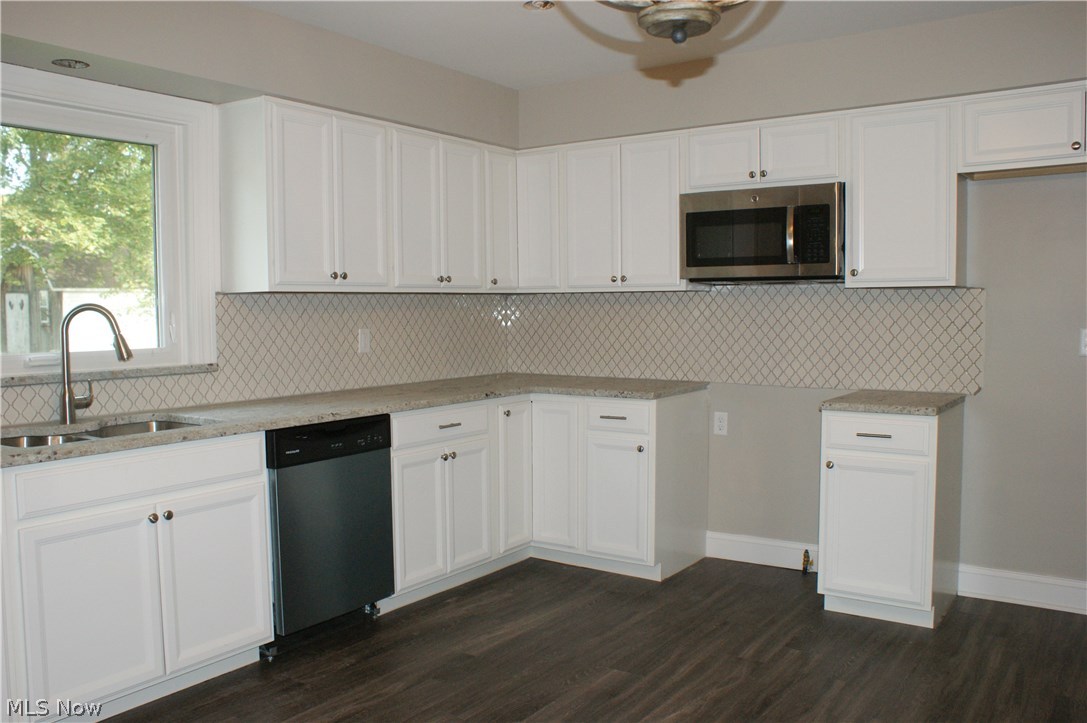 3213 Trotter Road Norton, OH 44203 - Photo 3 of 17 Gallery Image 3