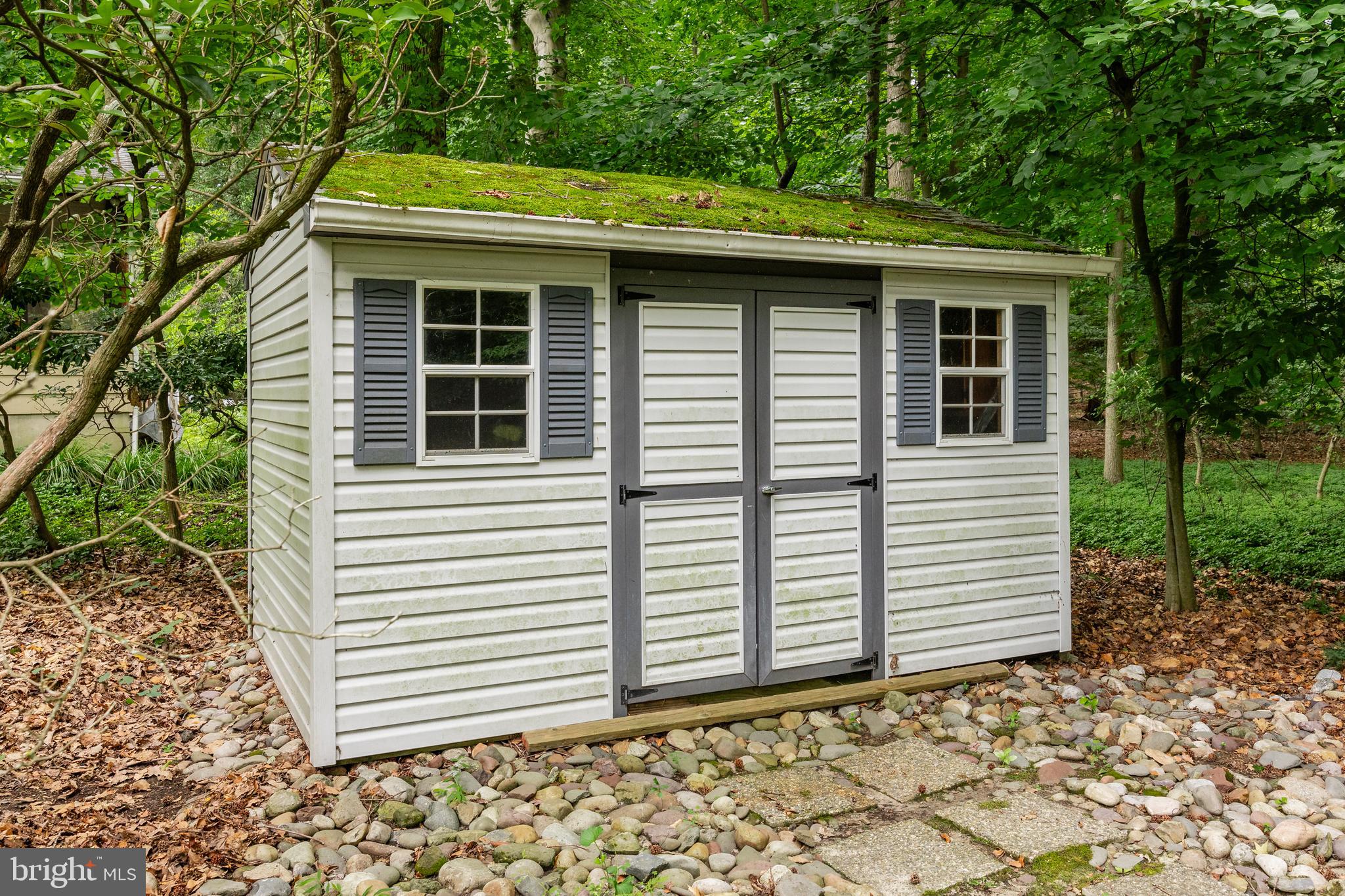 118 Barcroft Drive Cherry Hill, NJ 08034 - Photo 75 of 75 a front view of a house with a garden