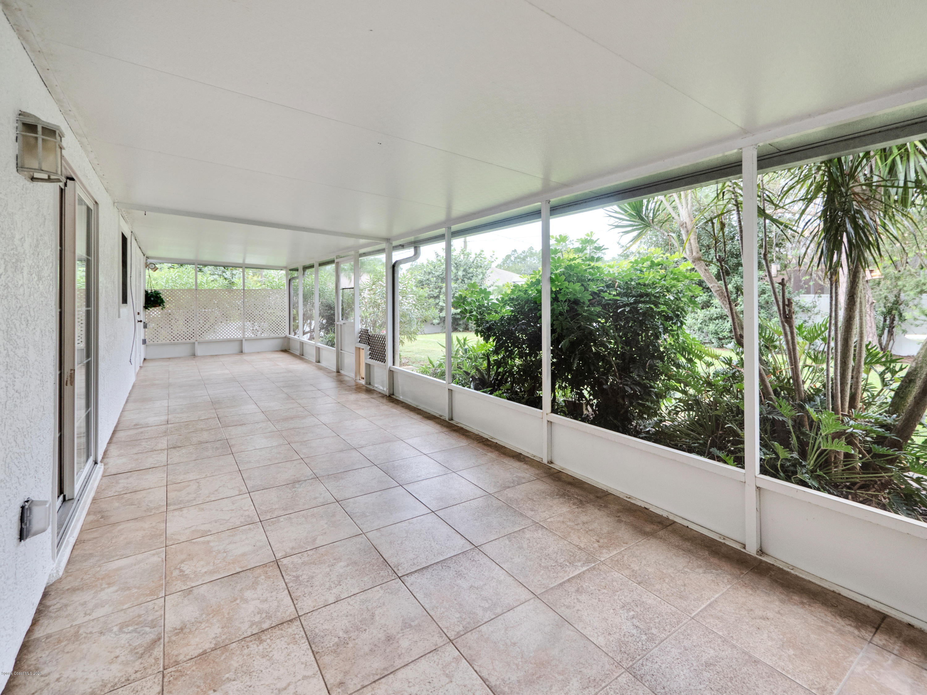 421 Raleigh Road Southeast Palm Bay, FL 32909 - Photo 20 of 25 P1430095
