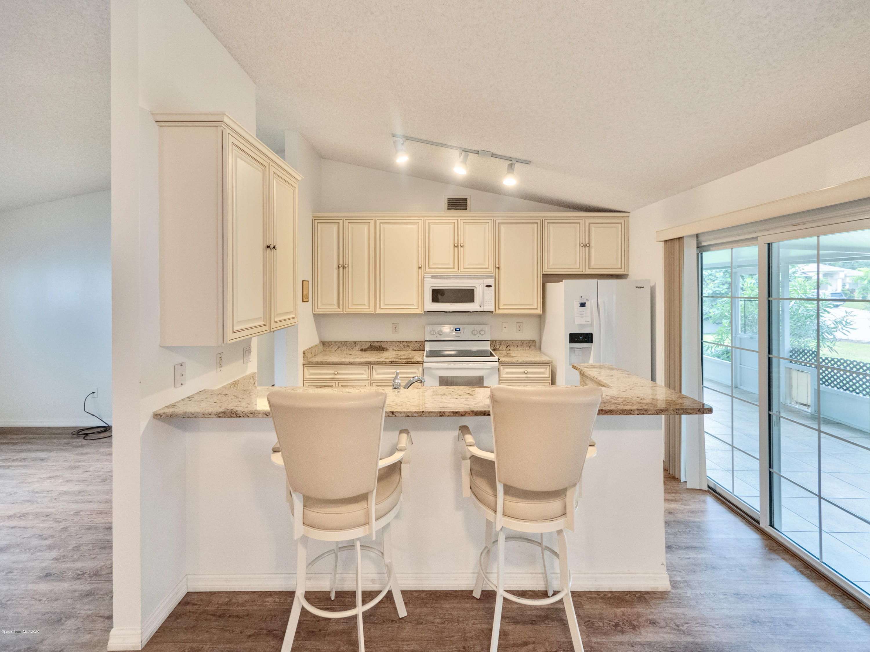 421 Raleigh Road Southeast Palm Bay, FL 32909 - Photo 6 of 25 P1430025