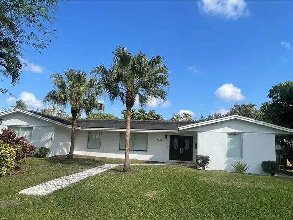 $7,800 | 7361 Southwest 117th Terrace, Pinecrest, FL 33156