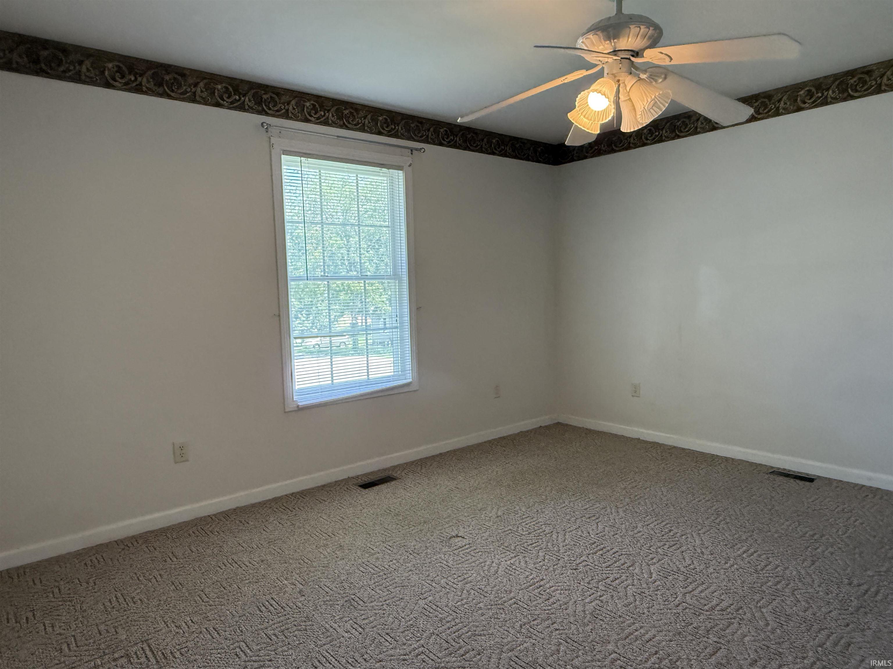 502 18th Street Bedford, IN 47421 - Photo 9 of 20