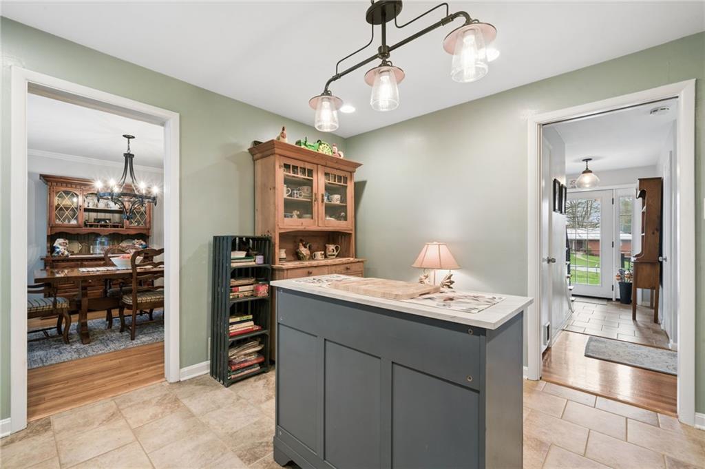 223 Ridgeview Drive Venetia, PA 15367 - Photo 15 of 42