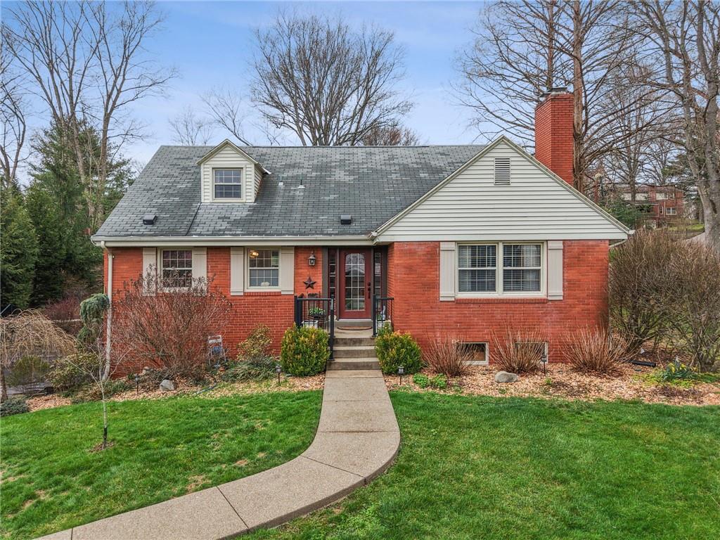 223 Ridgeview Drive Venetia, PA 15367 - Photo 4 of 42