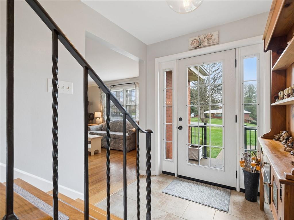 223 Ridgeview Drive Venetia, PA 15367 - Photo 6 of 42