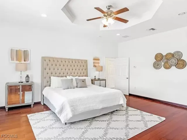 $999,999 | 6343 Mark Lane, Fort Myers, FL 33966