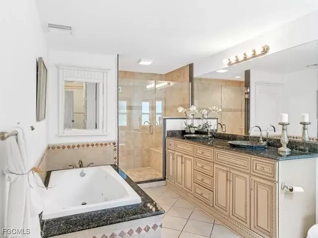 $999,999 | 6343 Mark Lane, Fort Myers, FL 33966