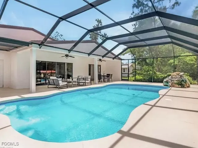 $999,999 | 6343 Mark Lane, Fort Myers, FL 33966