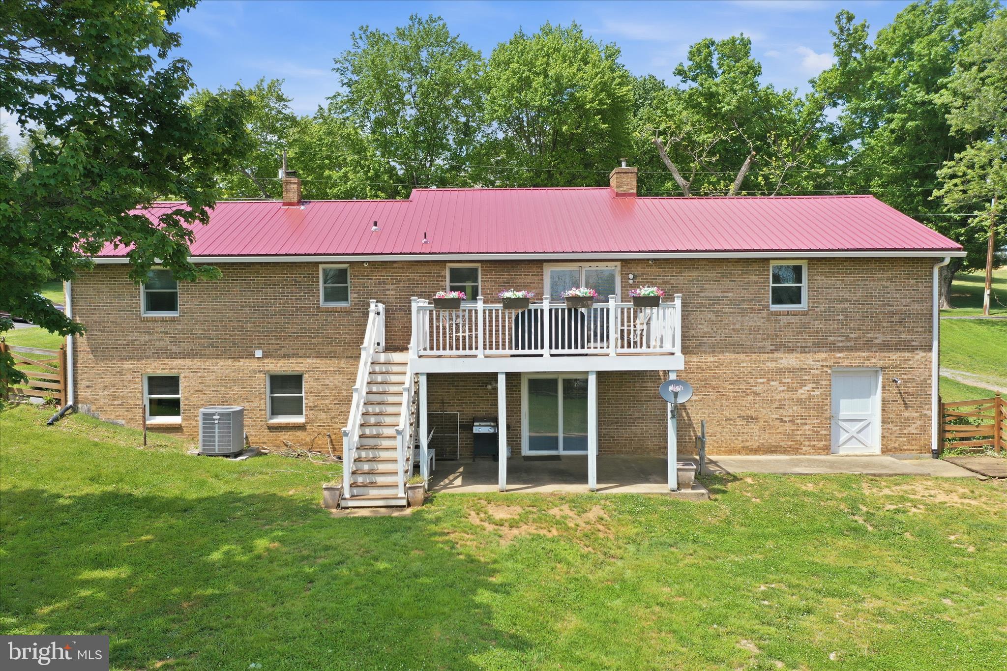 19627 Cool Hollow Road Hagerstown, MD 21740 - Photo 48 of 53 Trex deck for that morning coffee