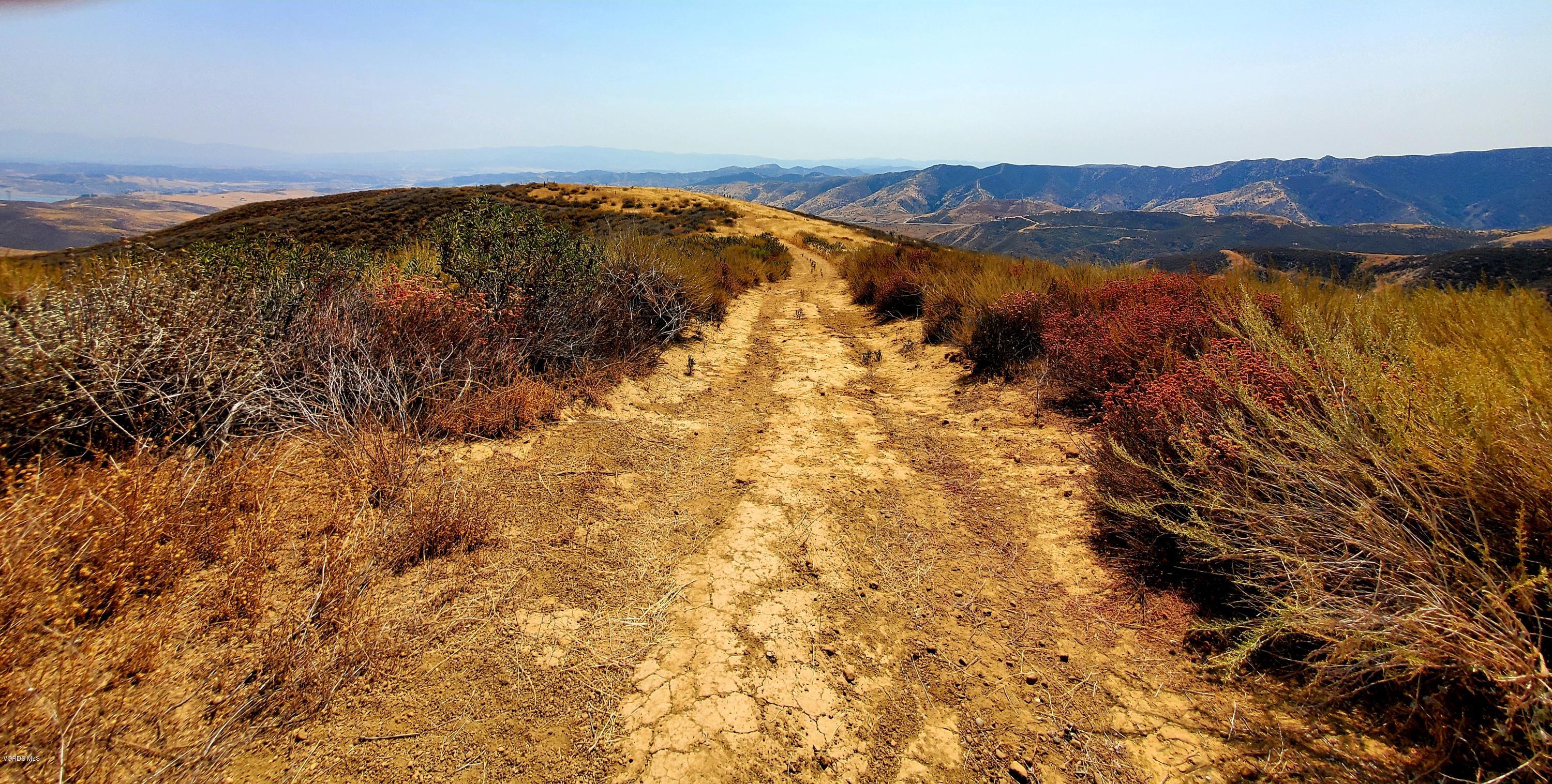 35500 Ridge Rte Road Castaic, CA 91384 - Photo 4 of 5 20200822_150946