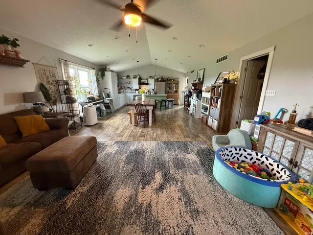 $264,900 | 1591 VFW Road, Mitchell, IN 47446