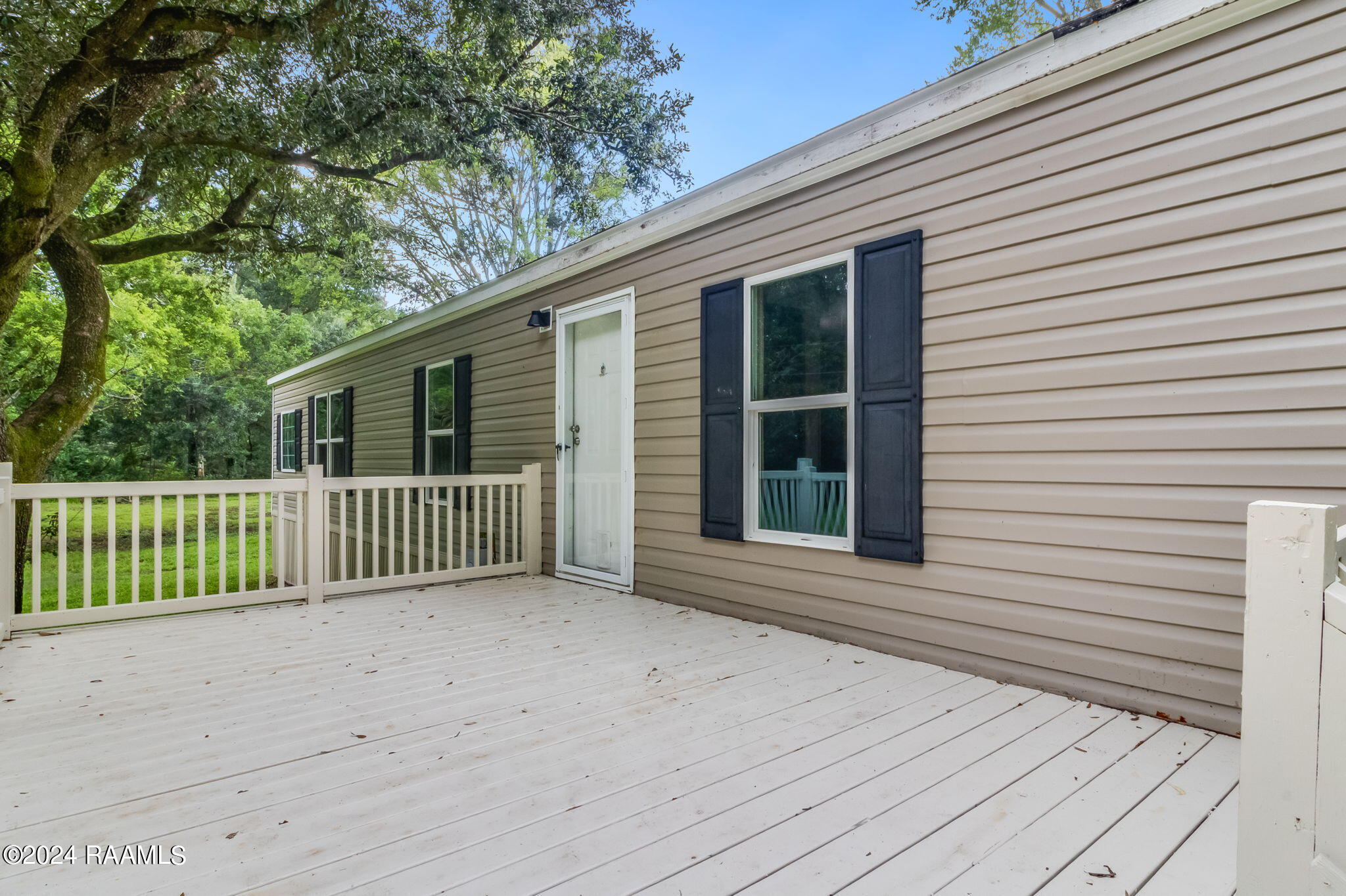 824 Kilchrist Road Carencro, LA 70520 - Photo 3 of 20 Porch