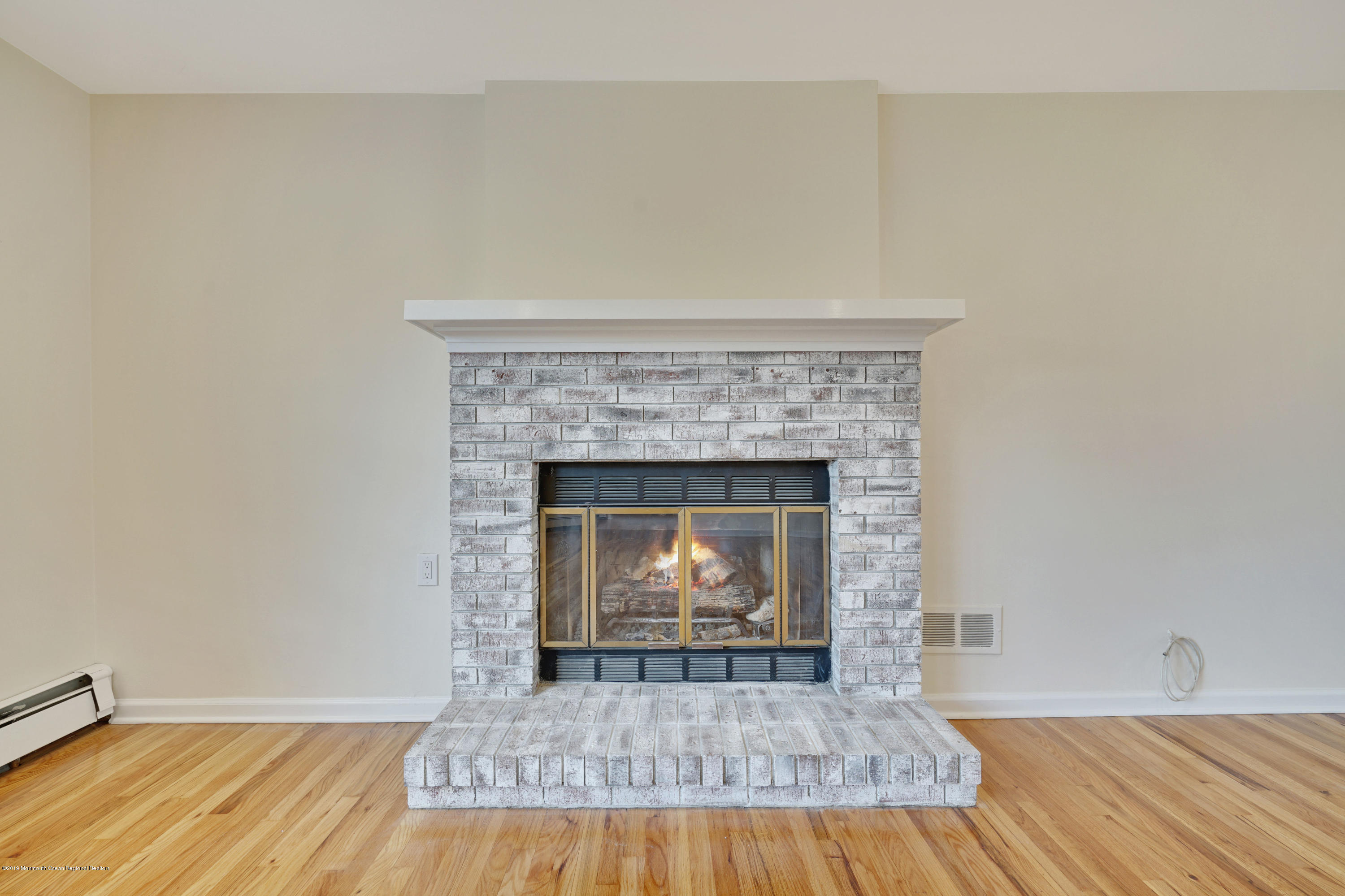 68 Parker Road West Long Branch, NJ 07764 - Photo 8 of 51 GAS FIREPLACE