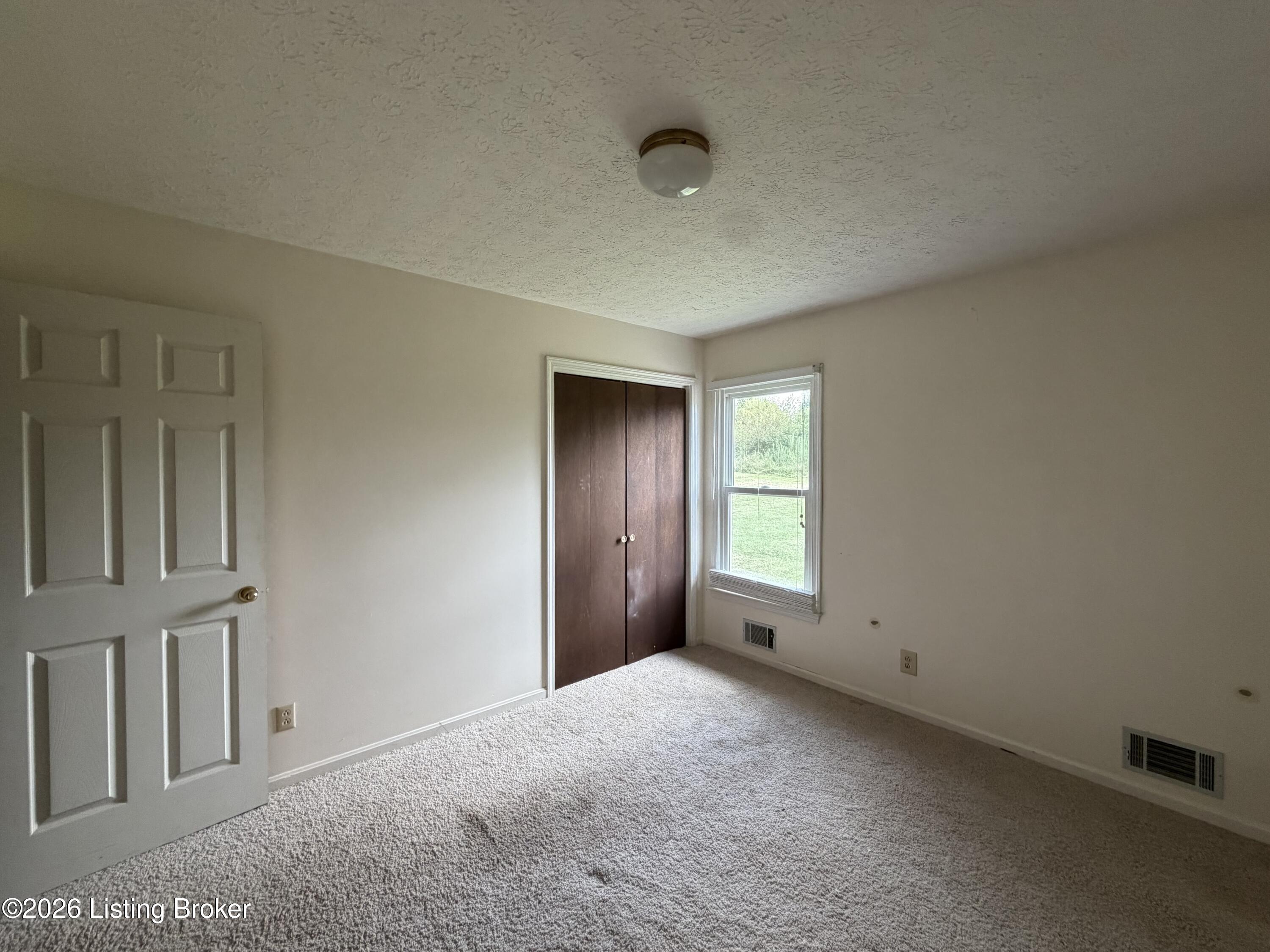 2410 Plum Run Road Bardstown, KY 40004 - Photo 15 of 24 IMG_2330
