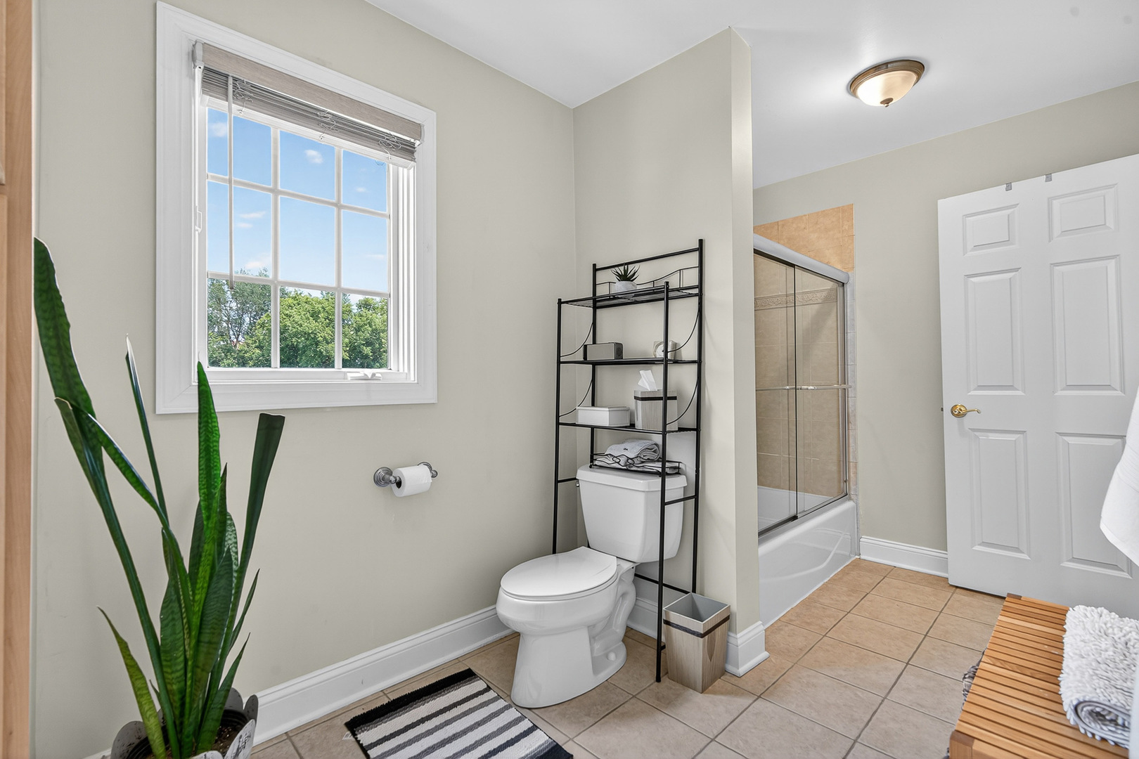 4210 Jacqueline Lane Crystal Lake, IL 60014 - Photo 23 of 48 a bathroom with a toilet and a shower