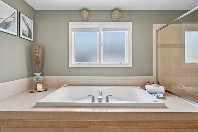 $725,000 | 4210 Jacqueline Lane, Crystal Lake, IL 60014