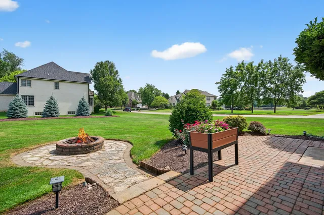 $725,000 | 4210 Jacqueline Lane, Crystal Lake, IL 60014