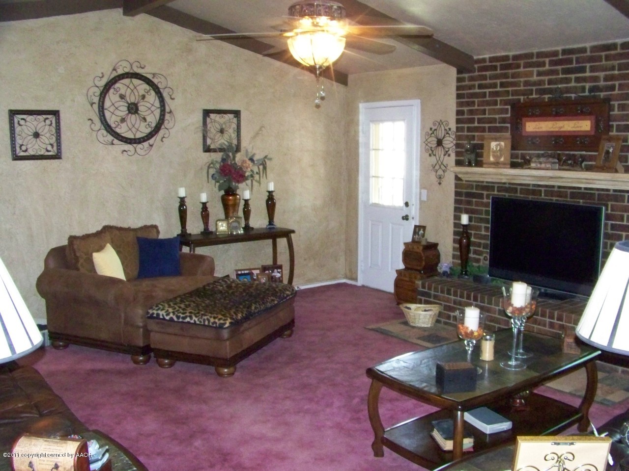 6308 Rutgers Street Amarillo, TX 79109 - Photo 9 of 33 living room 3
