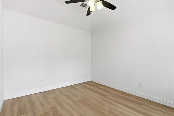 $2,800 | 300 Hidden Valley Drive, Aledo, TX 76008