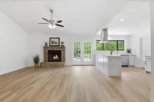 $2,800 | 300 Hidden Valley Drive, Aledo, TX 76008