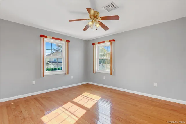 $1,298,000 | 32 3rd Avenue, New Hyde Park, NY 11040