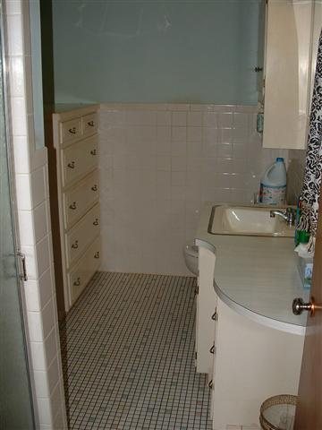 438 West Henderson Road Owosso, MI 48867 - Photo 12 of 23 31132381-11.JPG