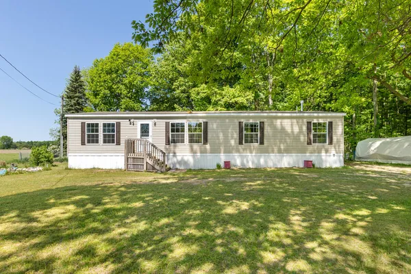 $264,900 | 2757 127th Avenue, Morley, MI 49336