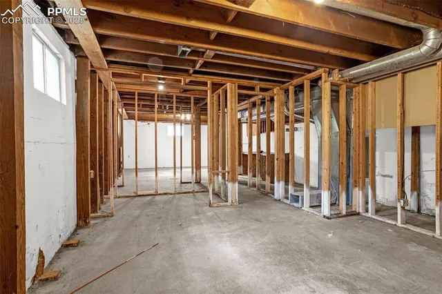 a view of an outdoor space