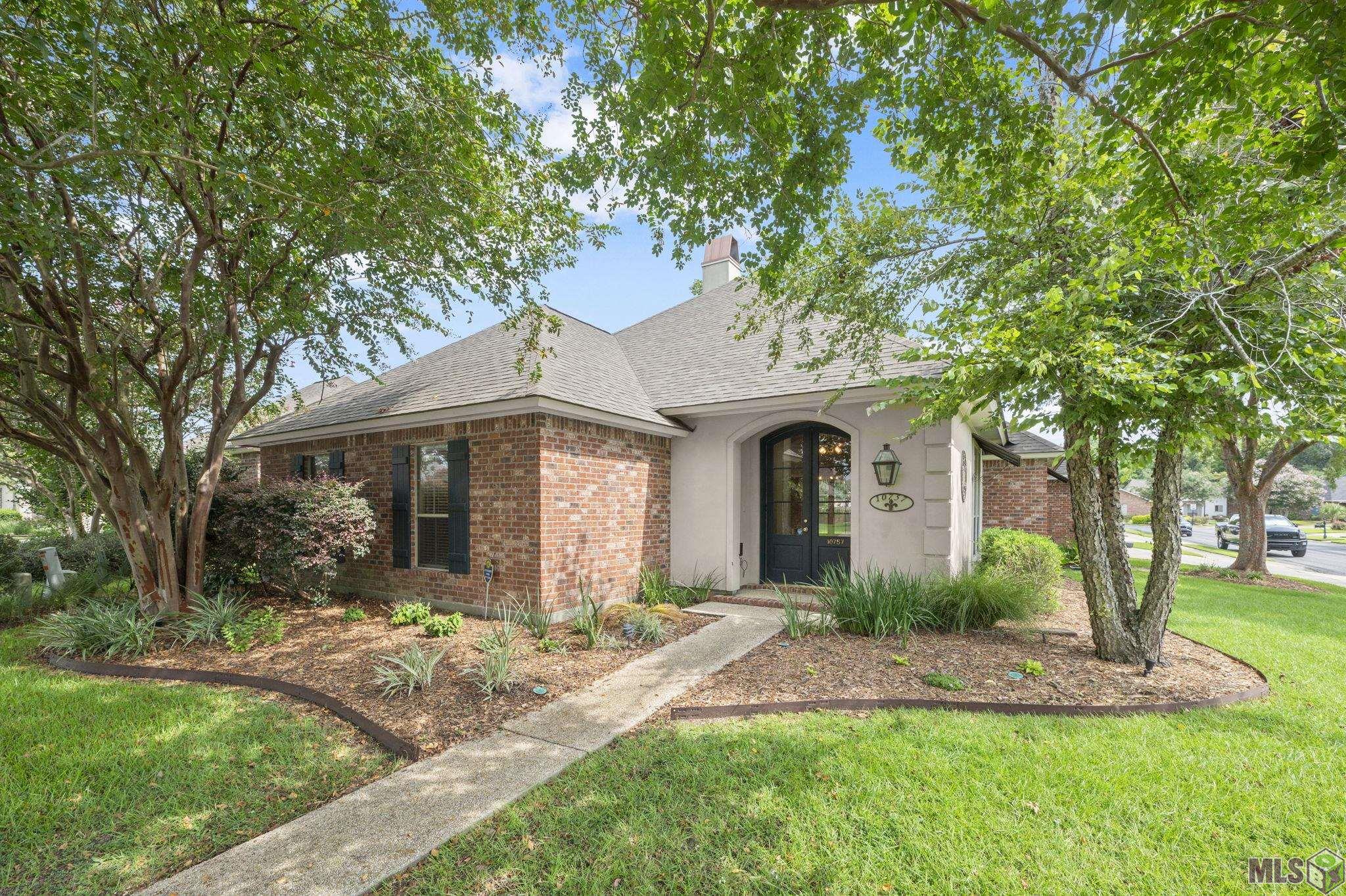 10757 Oakley Trace Drive Baton Rouge, LA 70809 - Photo 1 of 30