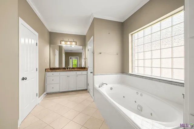 $394,000 | 10757 Oakley Trace Drive, Baton Rouge, LA 70809