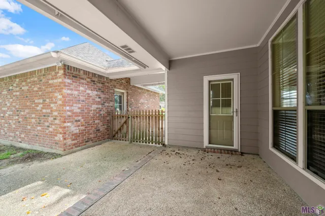 $394,000 | 10757 Oakley Trace Drive, Baton Rouge, LA 70809