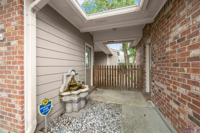 $394,000 | 10757 Oakley Trace Drive, Baton Rouge, LA 70809