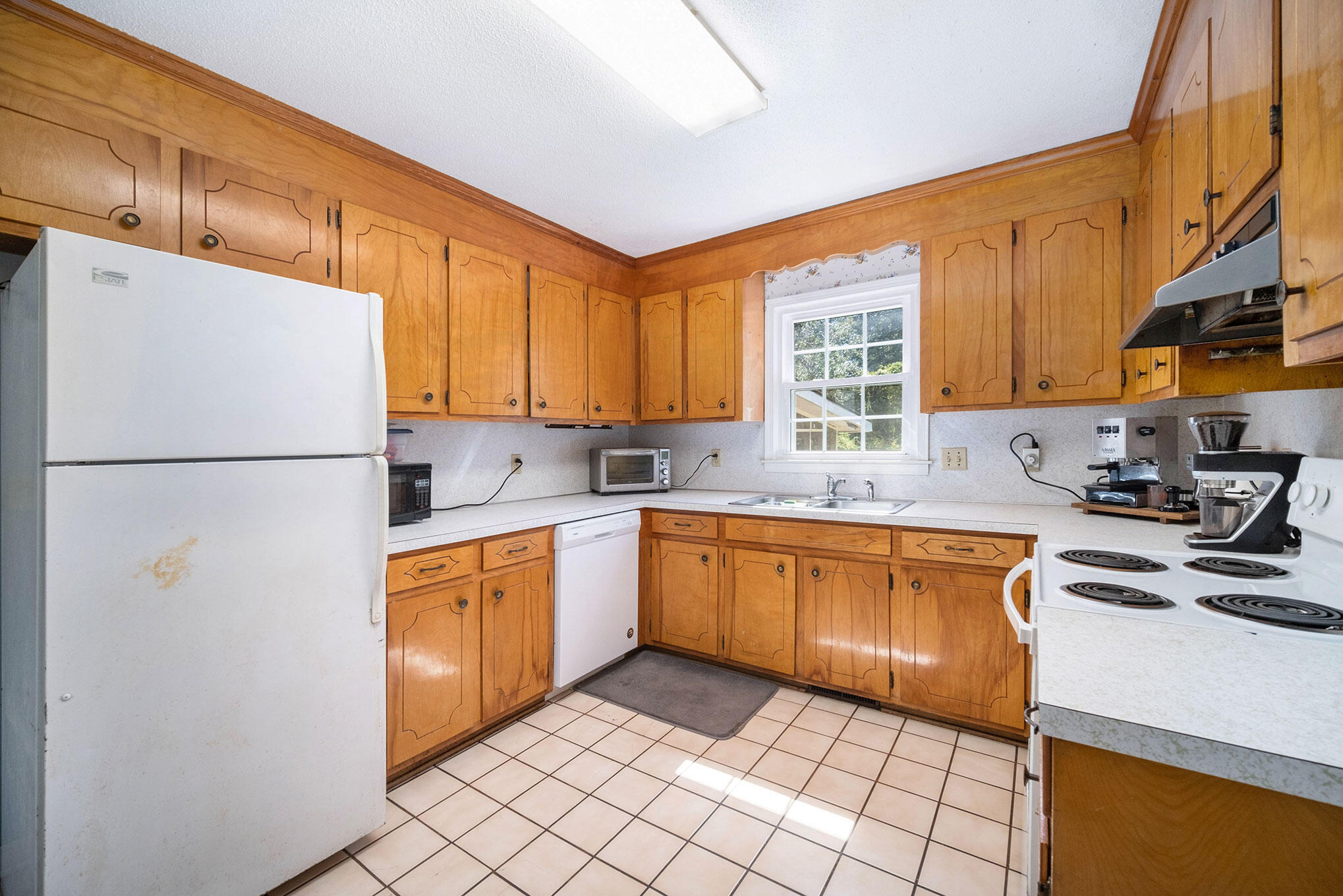 761 Waterloo Street Charleston, SC 29412 - Photo 7 of 23 DSCF7234