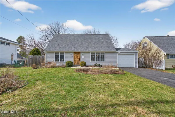 $349,900 | 31 Dunham Street, Troy, NY 12180