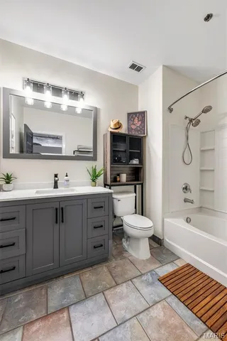 $168,000 | 2020 Washington Avenue, Unit 307, St. Louis, MO 63103