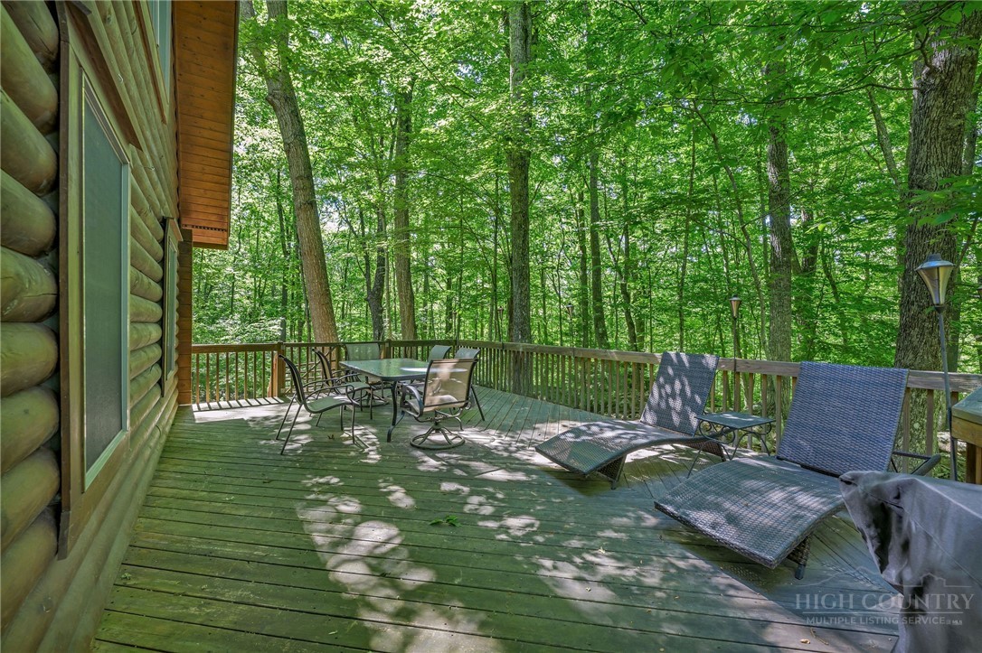 387 Woodland Ridge Lansing, NC 28643 - Photo 9 of 41