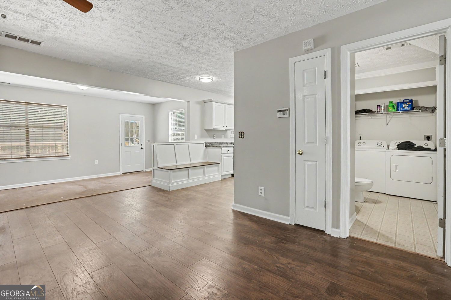 4394 Cross Lane Decatur, GA 30035 - Photo 7 of 13