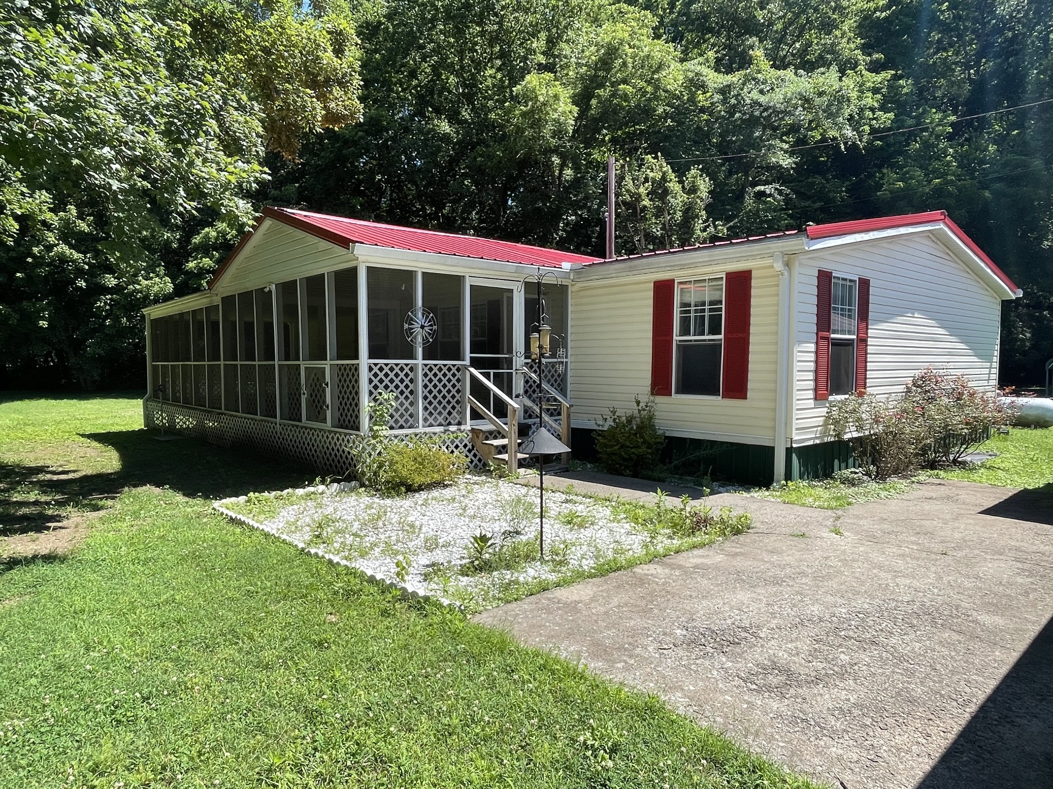 120 Manners Road Dover, TN 37058 - Photo 3 of 20