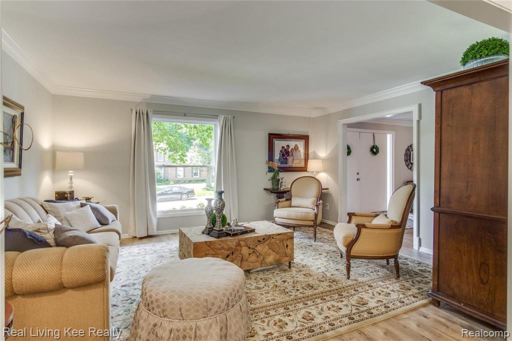 1635 North Kilburn Road Rochester Hills, MI 48306 - Photo 12 of 62