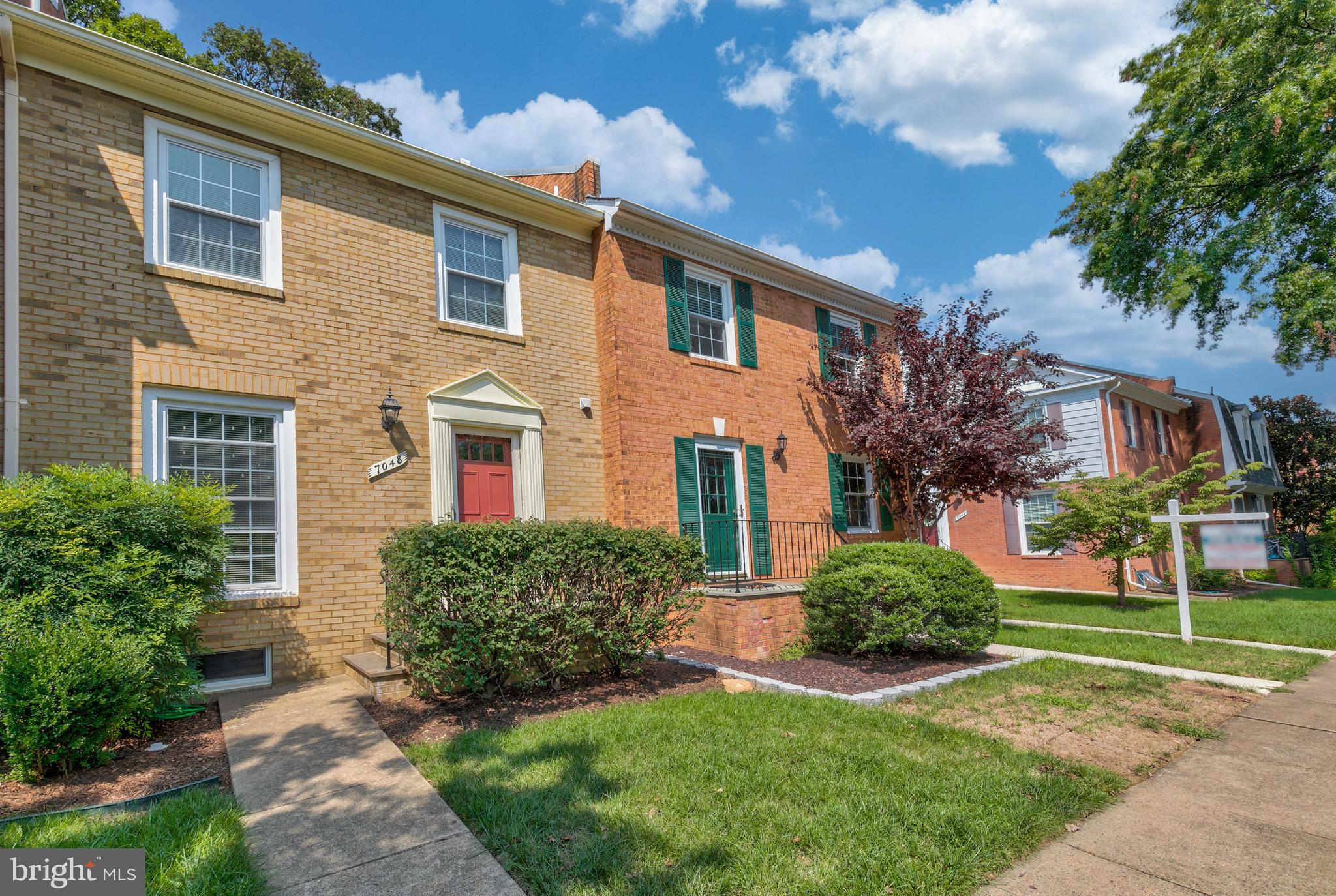 7048 Leestone Street Springfield, VA 22151 - Photo 3 of 40 Exterior - Front