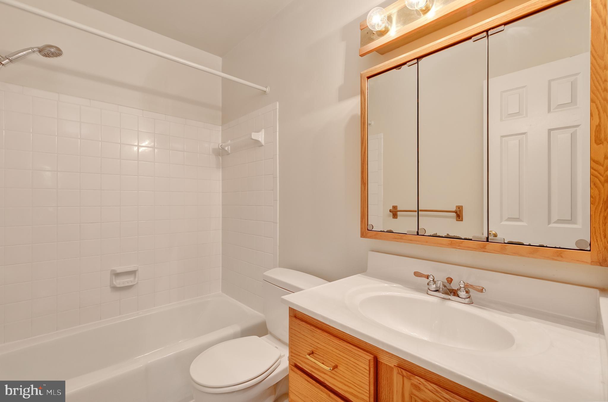 7048 Leestone Street Springfield, VA 22151 - Photo 22 of 40 Master Bathroom - Upper Level