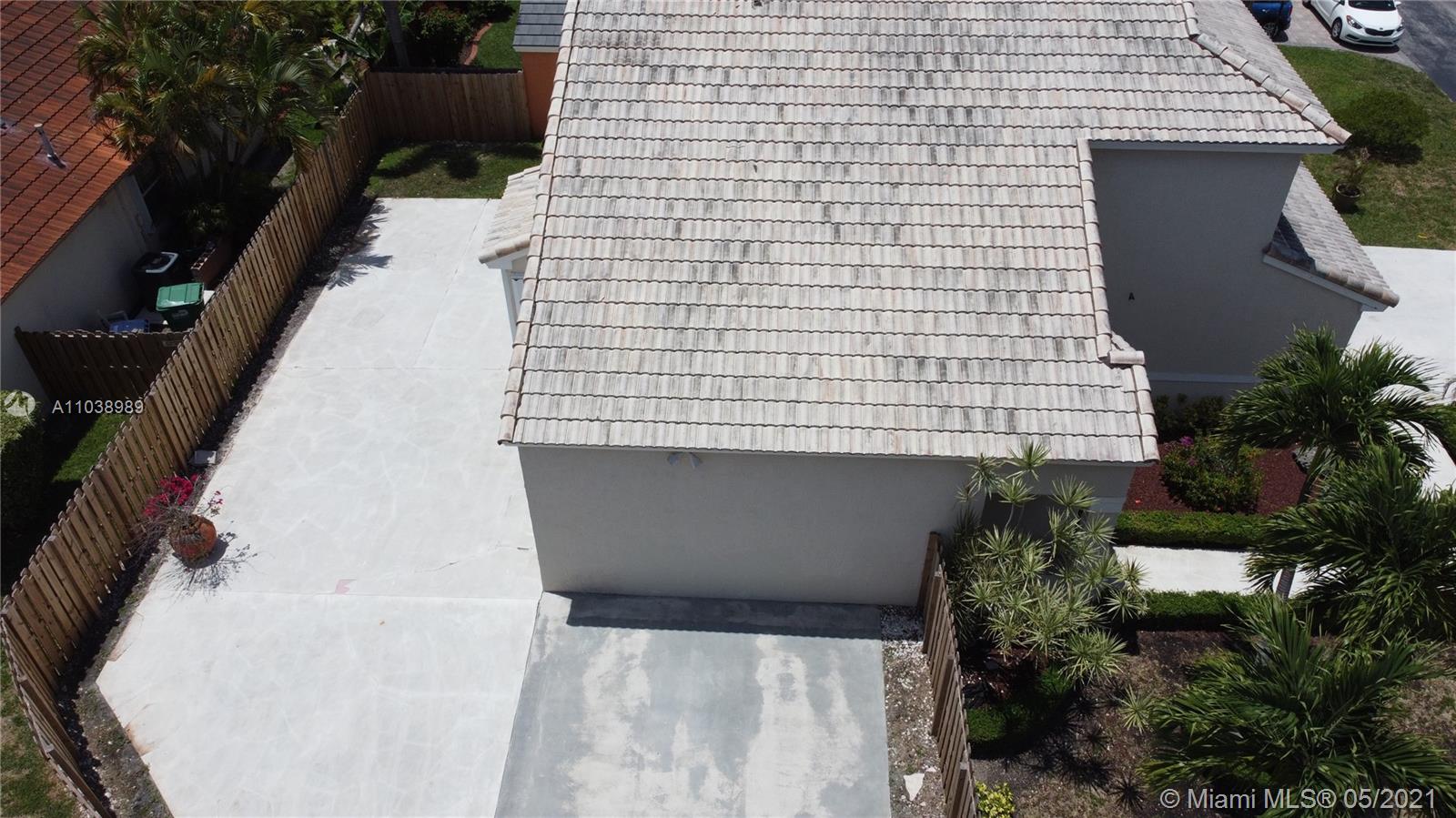 15834 Southwest 84th Street Miami, FL 33193 - Photo 9 of 39